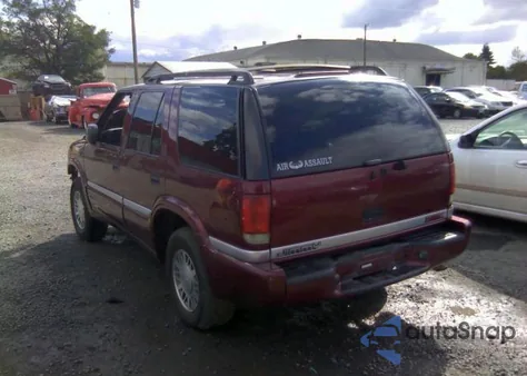 2001 GMC Jimmy z USA, uszkodzony, nr VIN 1GKDT13W012195784